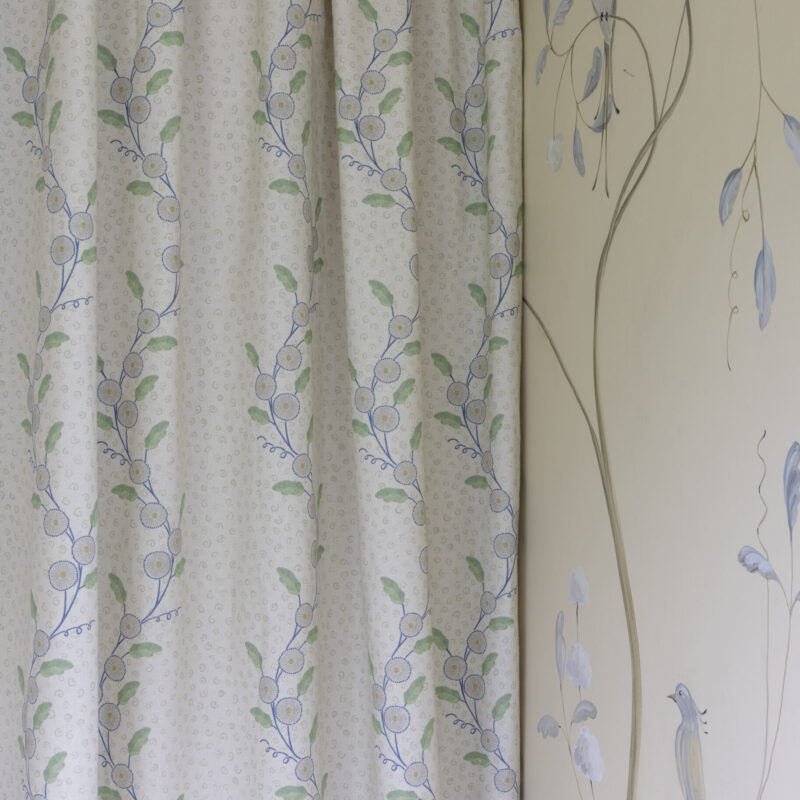 Daisy Chain blue fabric